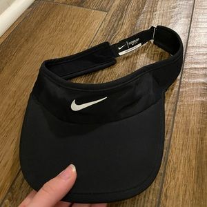 Nike visor